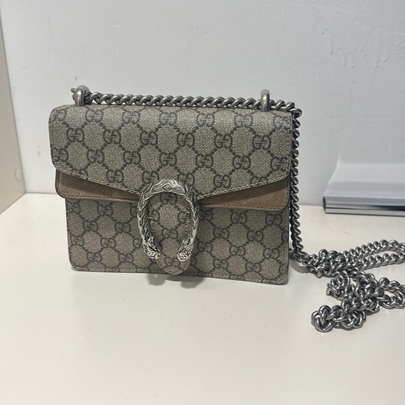 Gucci Handbags - Gucci bag
